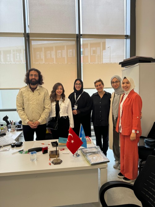 Biruni Üniversitesi Sağlık Kültür ve Spor Direktörü Sn. Hakan Türker Dulkadiroğlu ve Sn. Ayla Küçük 