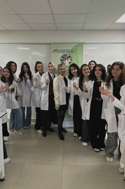 Ecz. Vildan Göçmen ile Söyleşi ve Ruj Atölyesi