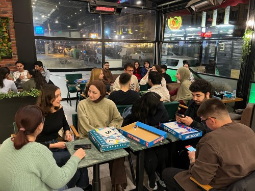 Genç İVEK Afyonkarahisar Sağlık Bilimleri Öğrenci Topluluğu Oyun Gecesi