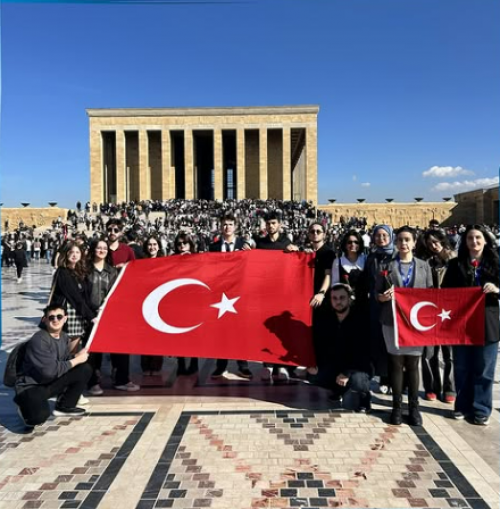 KOSTÜ Genç İVEK Kulübü Anıtkabir Ziyareti