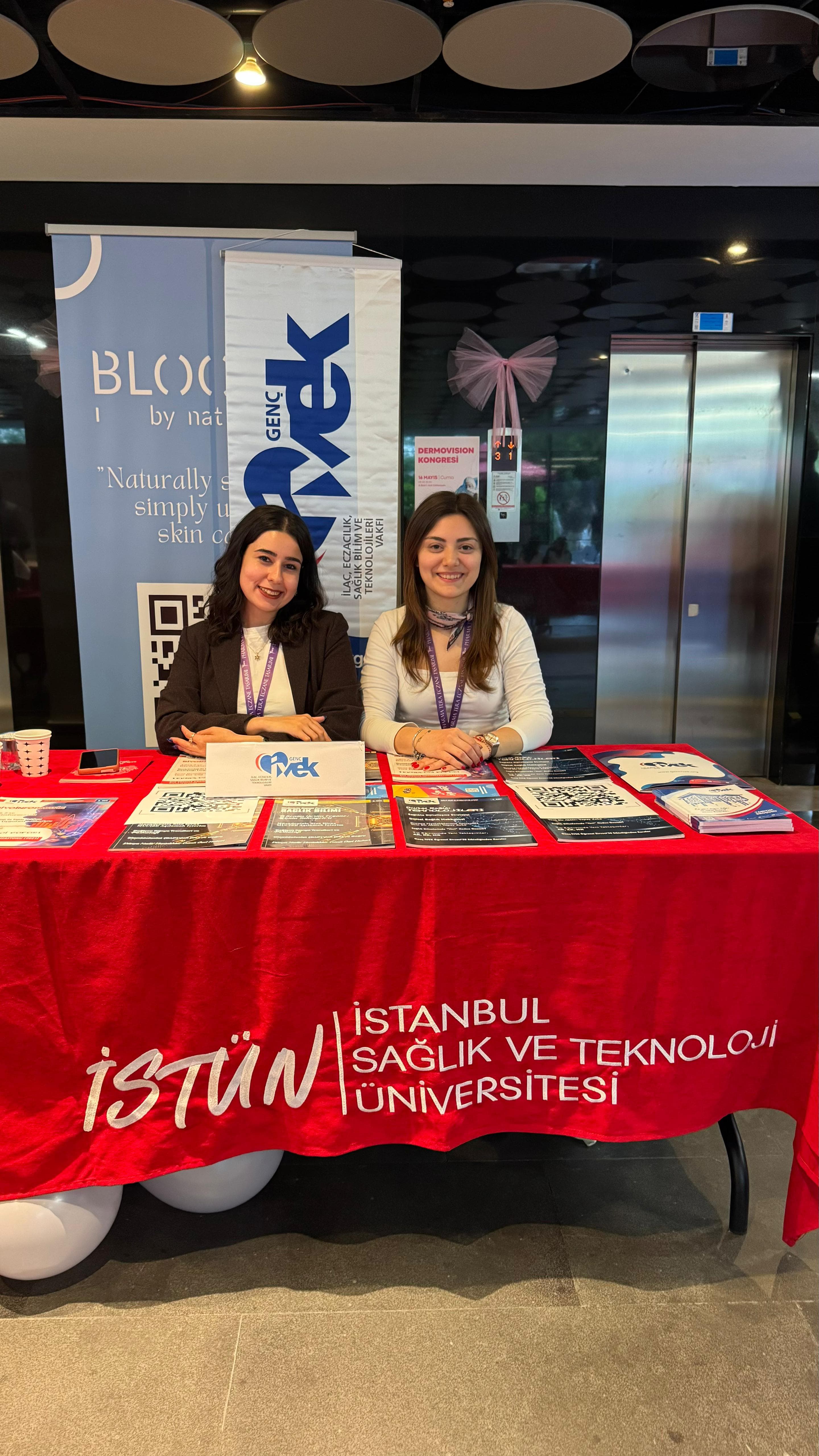  Genç İVEK olarak Dermovision'daydık! 